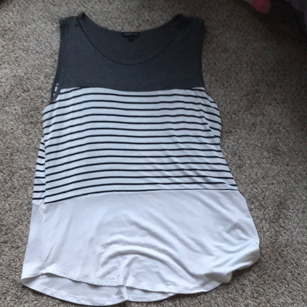 Gray extra large shirt